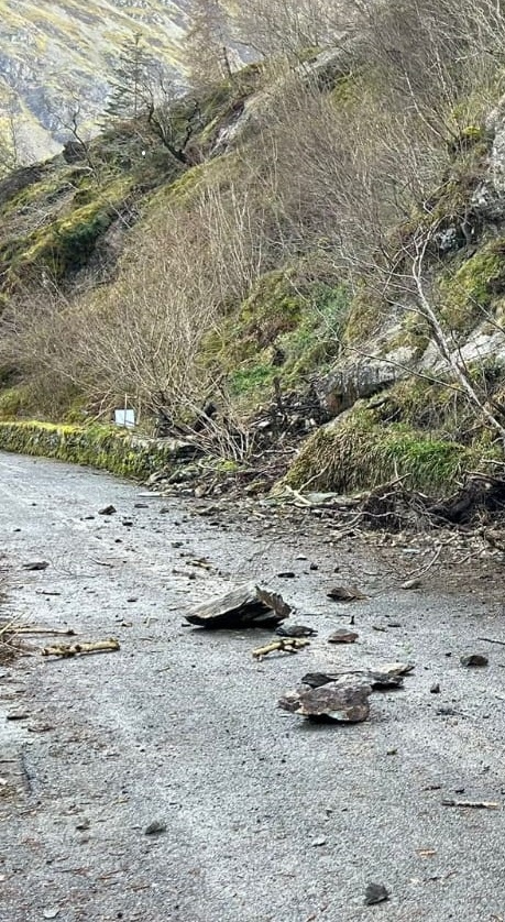 Rockfall during works