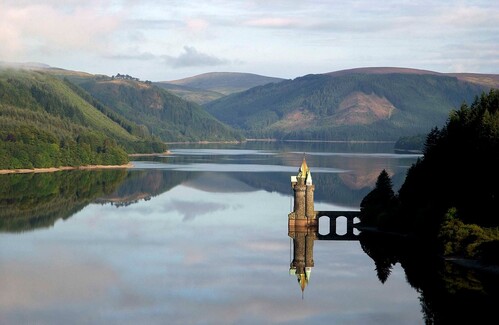 Lake Vyrnwy.jpg