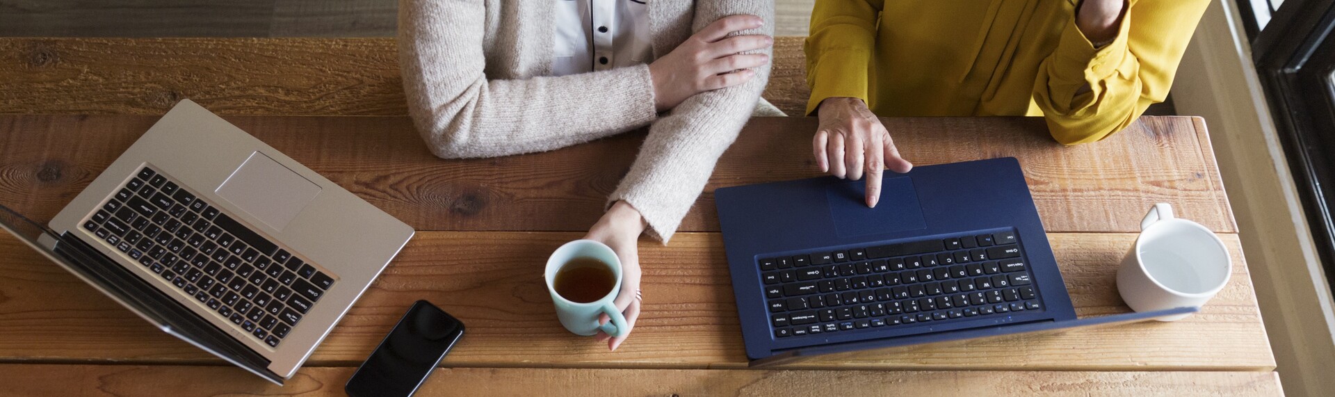 Meeting on laptops